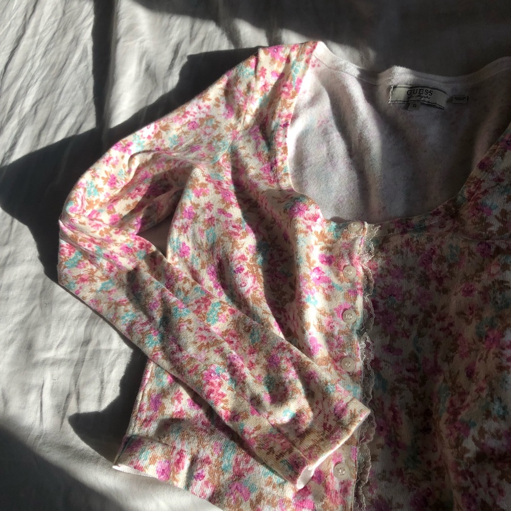 Guess shirt size small